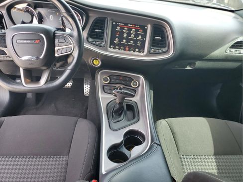 Used 2022 Dodge Challenger R/T w/ Performance Handling Group image 9