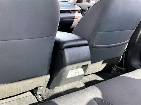 Used 2025 Nissan Altima 2.5 SV FWD image 34