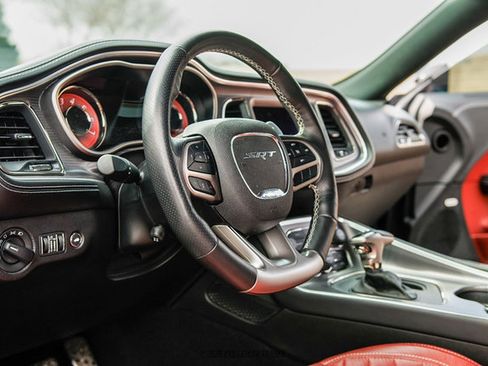 Used 2021 Dodge Challenger SRT Hellcat image 22