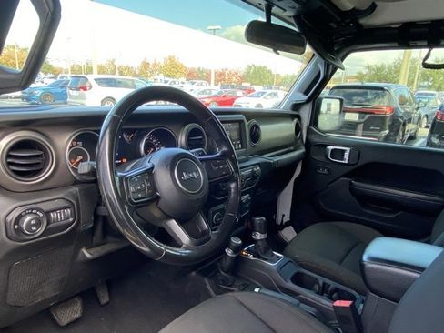 Used 2020 Jeep Gladiator Sport w/ Quick Order Package 24S image 12