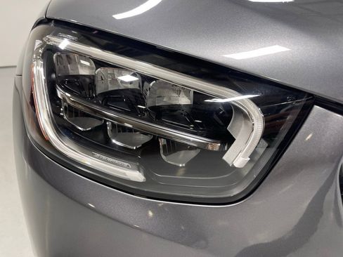 Used 2022 Mercedes-Benz GLC 300 4MATIC image 10