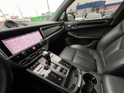 Used 2023 Porsche Macan S image 8