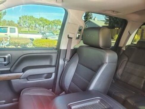 Used 2018 GMC Sierra 1500 Denali w/ Denali Ultimate Package AWD/4WD image 4