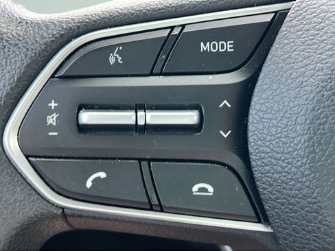 Used 2020 Hyundai Santa Fe SEL FWD image 18