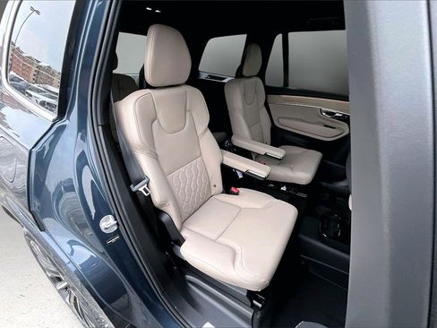 New 2026 Volvo XC90 B6 Plus w/ Protection Package Premier image 10