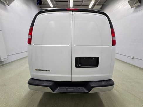New 2026 Chevrolet Express 3500 Extended w/ Chrome Appearance Package RWD image 6