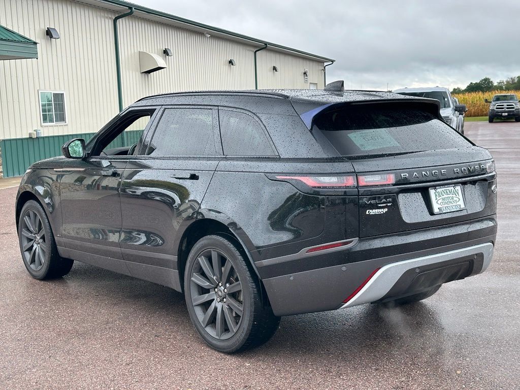 Used 2018 Land Rover Range Rover Velar R-Dynamic SE AWD/4WD image 5