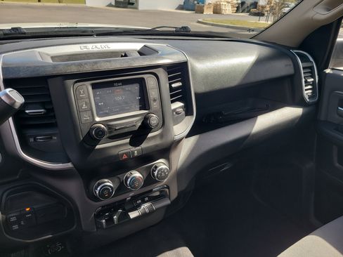 Used 2020 RAM 3500 Big Horn AWD/4WD image 21