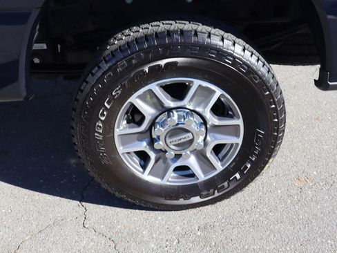 Used 2025 Ford F250 Lariat image 39