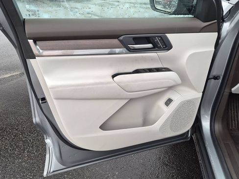 New 2026 GMC Terrain Denali w/ LPO, Floor Liner Package AWD/4WD image 18