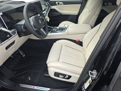 New 2027 BMW X7 xDrive40i w/ Executive Package AWD/4WD image 8