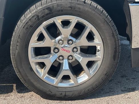 Used 2017 GMC Sierra 1500 SLT w/ SLT Premium Package RWD image 8