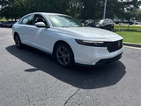Used 2023 Honda Accord EX image 7