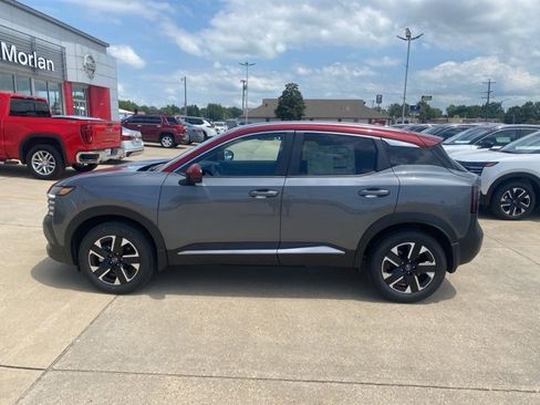 New 2025 Nissan Kicks SV w/ SV Premium Package image 3