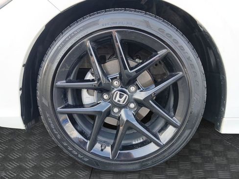 Used 2025 Honda Civic Sport image 23