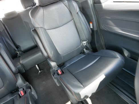 Used 2021 Toyota Sienna XSE FWD image 14