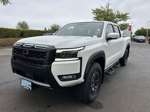 New 2025 Nissan Frontier PRO-4X image 3