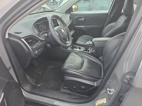 Used 2022 Jeep Cherokee Limited image 2