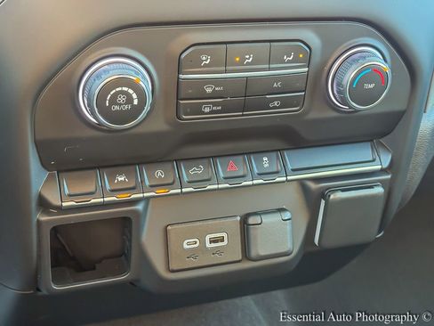 Used 2022 Chevrolet Silverado 1500 Custom image 21