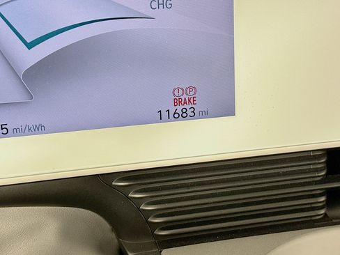 Used 2024 Hyundai Ioniq 5 SEL image 19