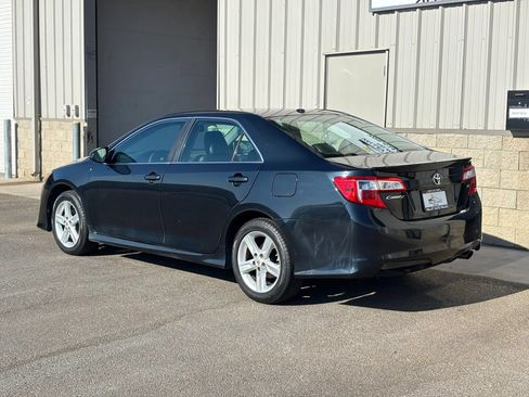 Used 2012 Toyota Camry SE w/ Convenience Pkg FWD image 5