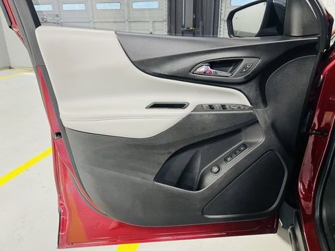 Used 2020 Chevrolet Equinox Premier w/ LPO, Floor Liner Package image 22
