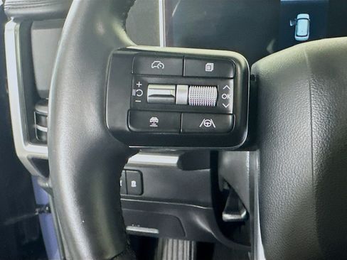 Used 2025 Hyundai Santa Fe SEL FWD image 16
