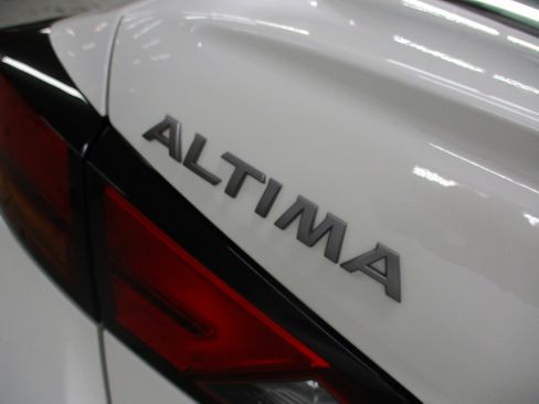 New 2025 Nissan Altima 2.5 SL image 6