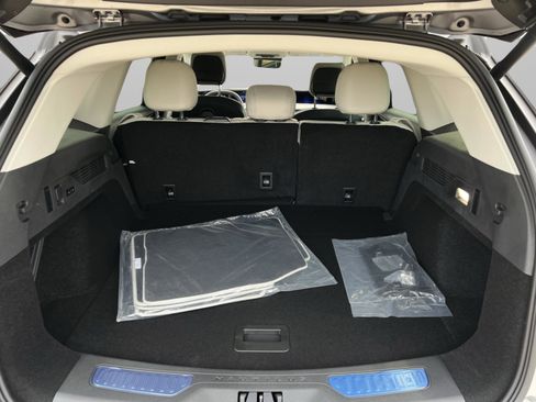 New 2026 Lincoln Nautilus Premier image 32