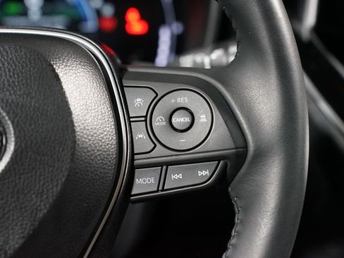 Certified 2025 Toyota Corolla Cross AWD Hybrid image 13