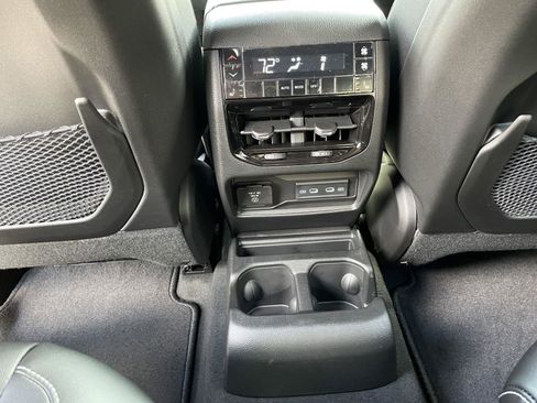 New 2026 Jeep Grand Cherokee L Limited AWD/4WD image 40
