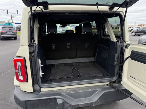 Used 2025 Ford Bronco Outer Banks AWD/4WD image 12