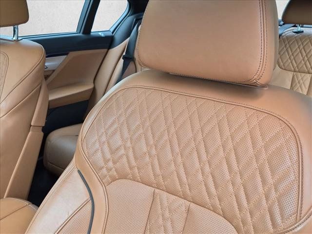 Used 2022 BMW 745e xDrive w/ M Sport Package AWD/4WD image 14