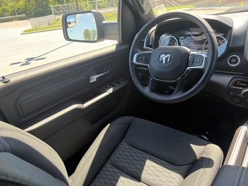 New 2026 RAM 1500 Express AWD/4WD image 29