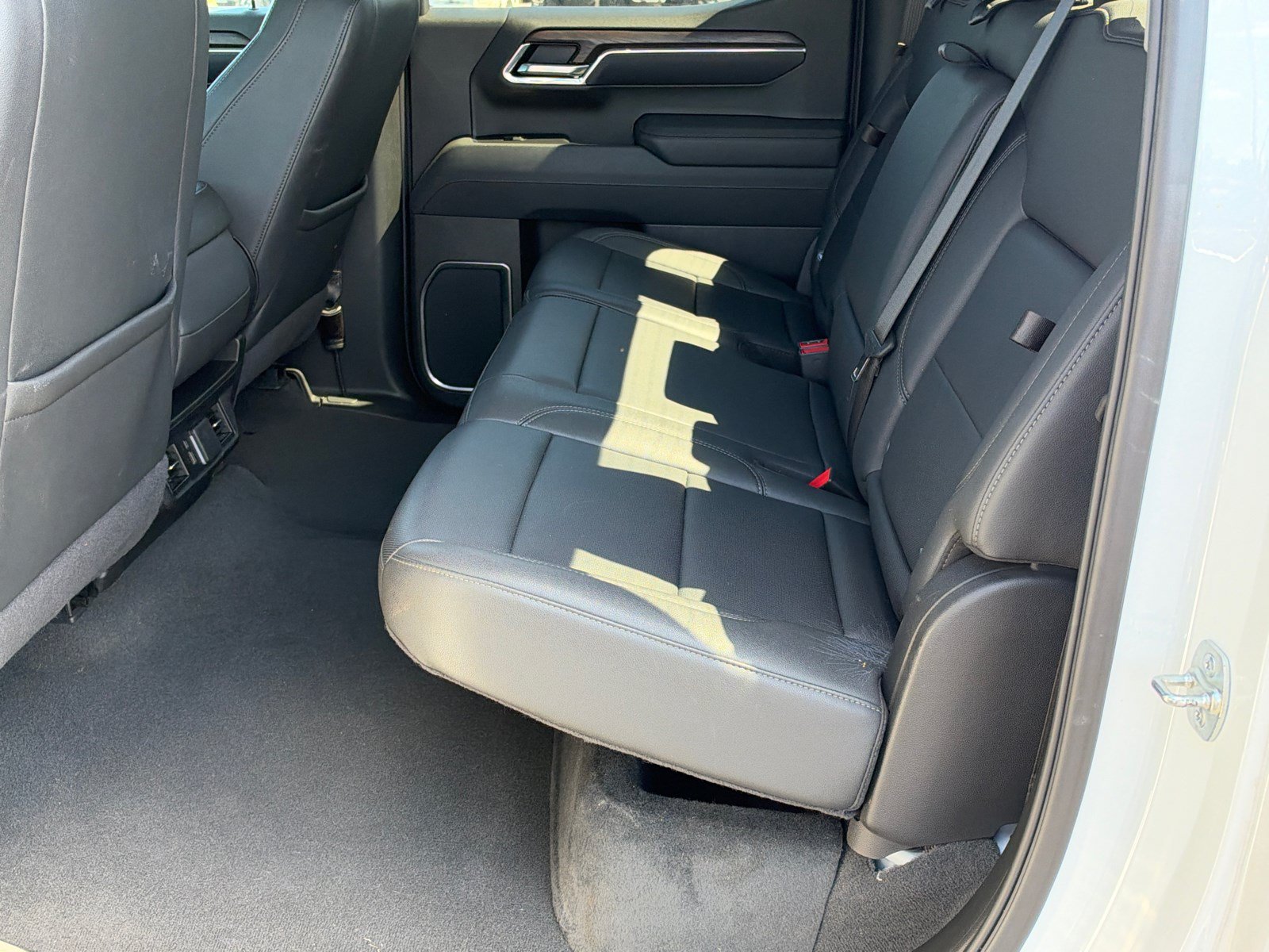 Used 2025 GMC Sierra 1500 SLT AWD/4WD image 20
