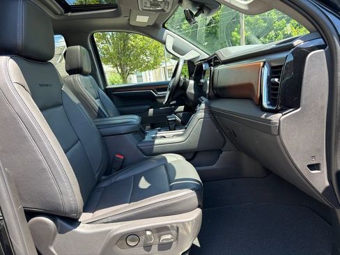 Used 2023 GMC Sierra 1500 Denali w/ Technology Package AWD/4WD image 31