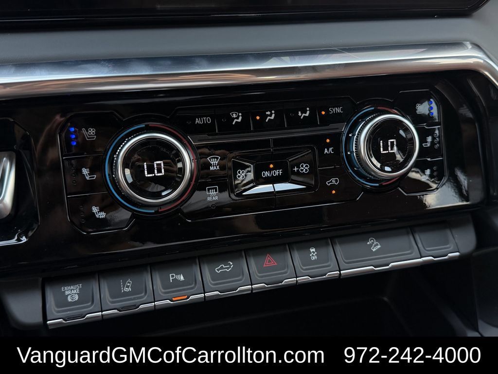 New 2026 GMC Sierra 2500 Denali Ultimate AWD/4WD image 16