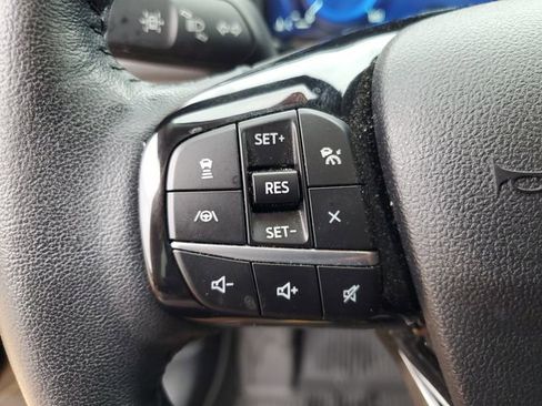 Used 2022 Ford Escape Titanium w/ Titanium Premium Package FWD image 18