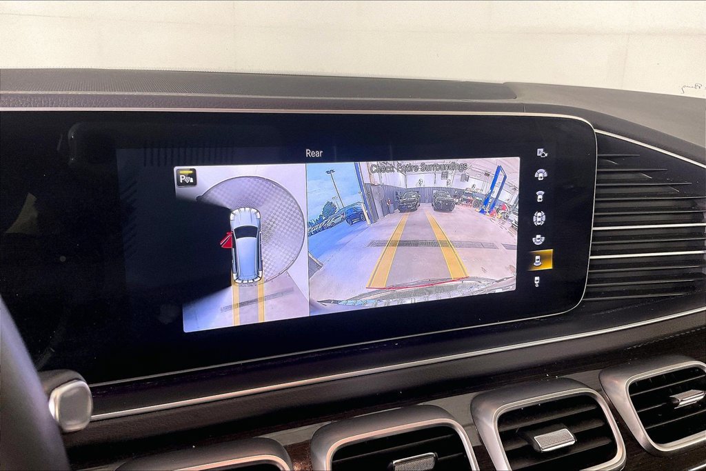 Used 2022 Mercedes-Benz GLS 450 4MATIC image 27