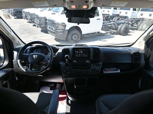 Used 2023 RAM ProMaster 2500 FWD image 25