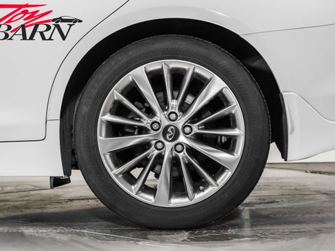 Used 2018 INFINITI Q50 Luxe w/ Essential Package (3.0T Luxe) image 19