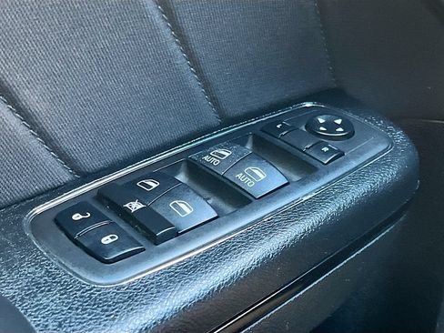 Used 2023 Dodge Charger SXT w/ Blacktop Package AWD/4WD image 17