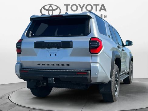 Used 2025 Toyota 4Runner TRD Off-Road Premium w/ Tow Technology Package AWD/4WD image 5