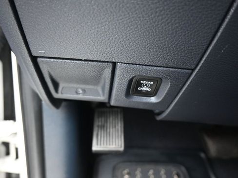 Used 2023 RAM 2500 Limited image 35