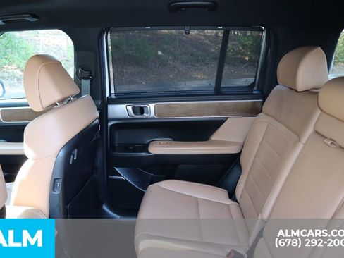 Used 2025 Hyundai Santa Fe Limited image 21