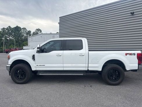 Used 2022 Ford F250 Lariat w/ Lariat Value Package AWD/4WD image 2