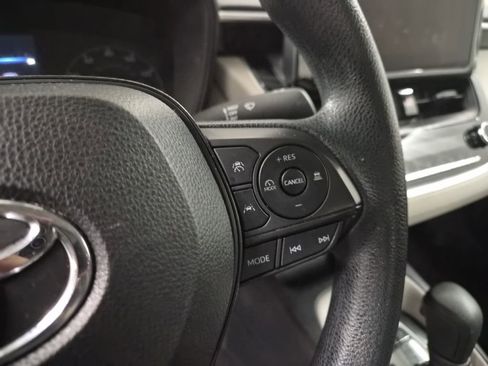 Used 2023 Toyota Corolla LE image 18