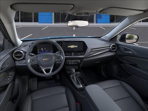New 2025 Chevrolet Trax ACTIV w/ Driver Confidence Package image 15