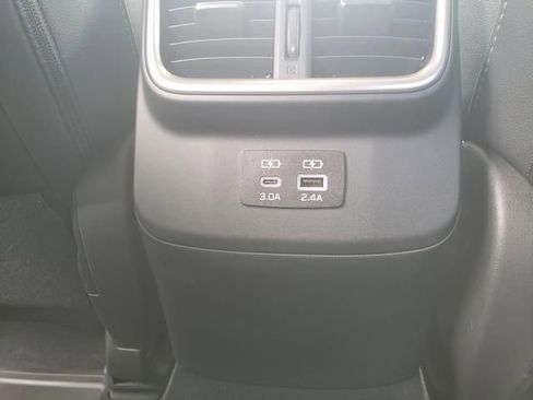 Certified 2025 Subaru Outback Onyx Edition AWD/4WD image 13