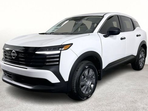 New 2026 Nissan Kicks S image 4